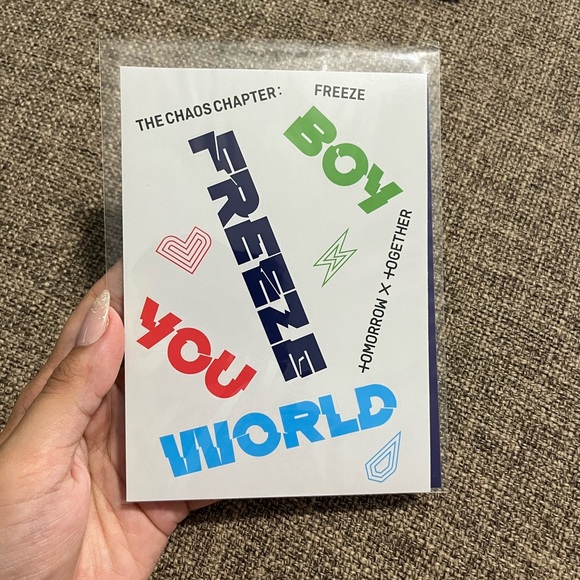 TOMORROW X TOGETHER The Chaos Chapter: FREEZE You Version Album - Picture 9 of 14